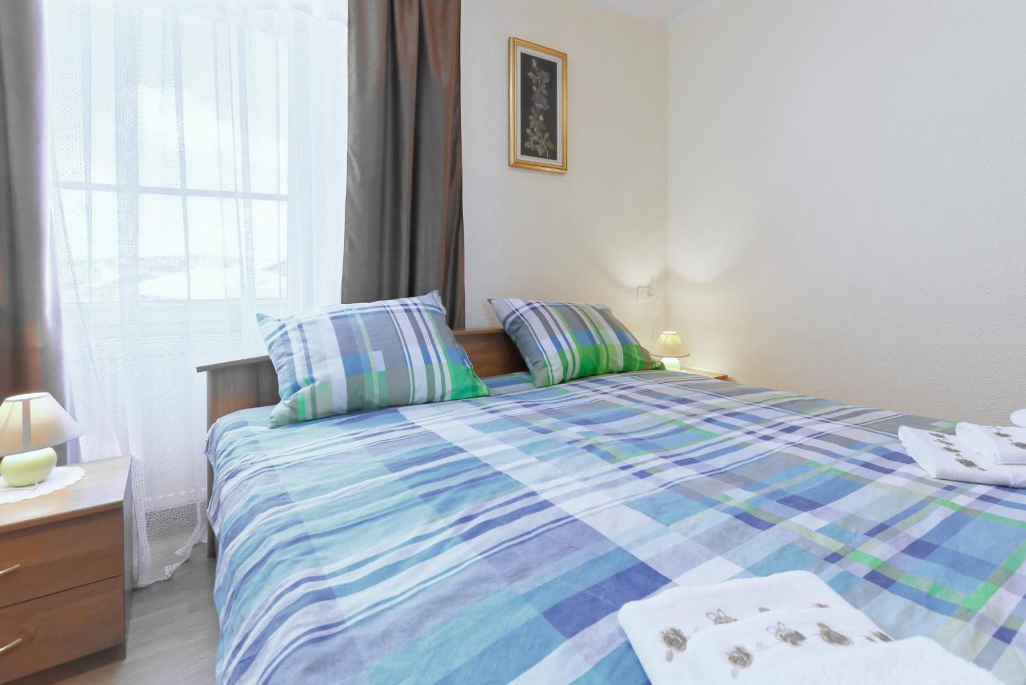 Apartments Viola By Rent Istria Momjan Exteriör bild